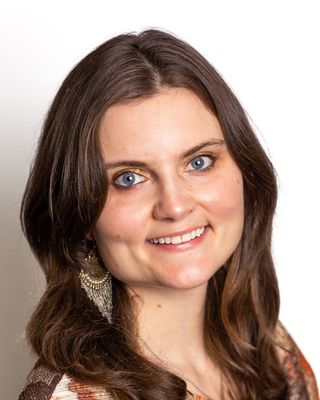 Photo of Hanna Kaye Verhagen - Hanna Kaye Art Therapy & Counselling, Counsellor, CCC, MC, DVATI