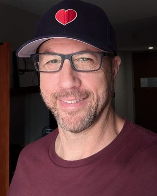 Photo of Noah Rubinstein, Licensed Mental Health Counselor, MA, LMHC