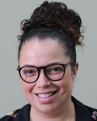 Photo of Ashleigh Gardner, MA, MBACP, Psychotherapist