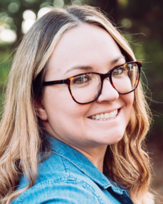 Photo of Laura Meade, Psychiatric Nurse Practitioner
