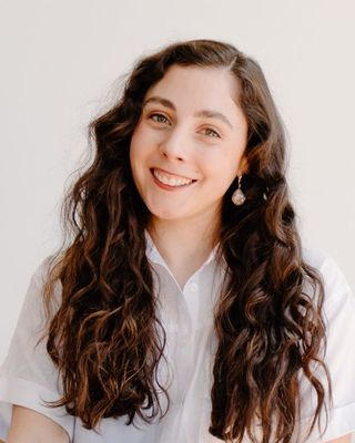 Photo of Nicole K. Funigiello, Clinical Social Work/Therapist, LCSW