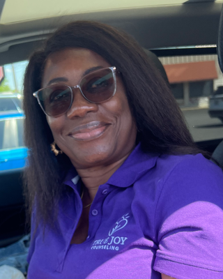 Photo of Ihuoma Ohamadike, Clinical Social Work/Therapist, LCSW