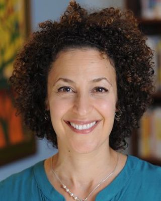 Photo of Teresa Dias, Counselor in Arlington, MA