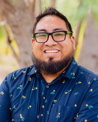 Photo of Saul Salmeron, Marriage & Family Therapist, MA, LMFT