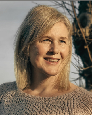 Photo of Eliza Preece, Counsellor, MA, MBACP