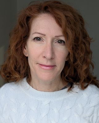 Photo of Ros Coombes, Counsellor, MBACP