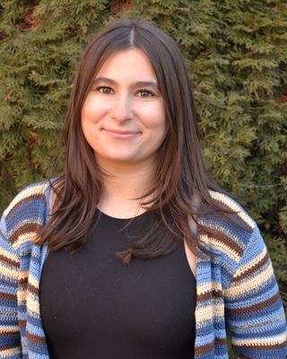 Photo of Jessie Lowenson, Pre-Licensed Professional