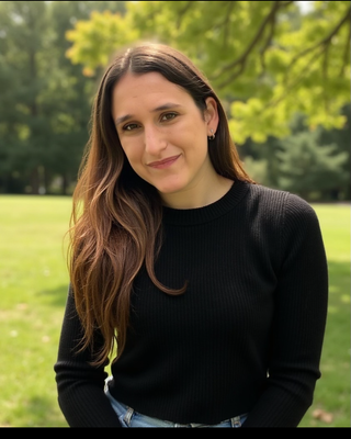 Photo of Stefanie Solomons, Licensed Master Social Worker, LMSW