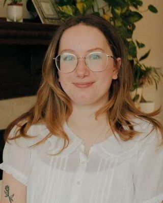 Photo of Ashtyn Hickey, Registered Psychotherapist (Qualifying), BSc, MA, RP(Q)