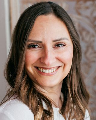 Photo of Eleni Economides, Marriage & Family Therapist, LMFT, CST