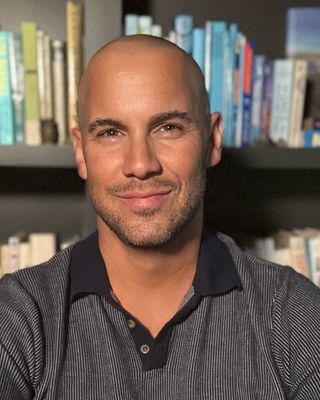 Photo of Ari A Leal, Registered Mental Health Counselor Intern, MHCI, MPA, MA