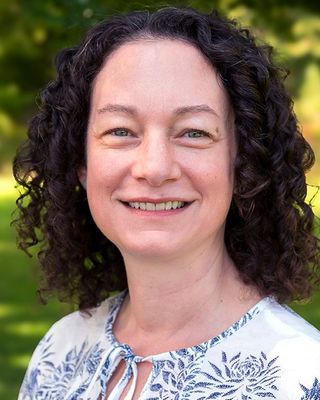 Photo of Aviva Boxer, Registered Psychotherapist, MACP