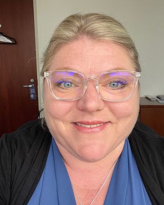 Photo of Lisa Lownsbury, Psychiatrist in Arizona