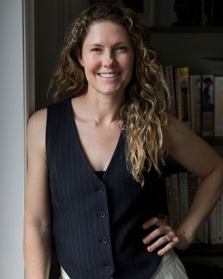 Photo of Erin Thomson, Registered Psychotherapist, RP, MA