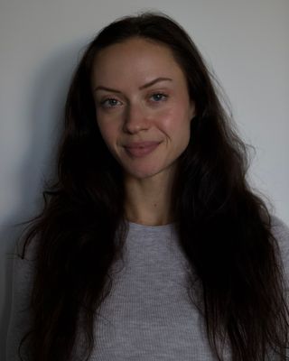 Photo of Alisha Myles, Registered Psychotherapist (Qualifying), MACP, BSc