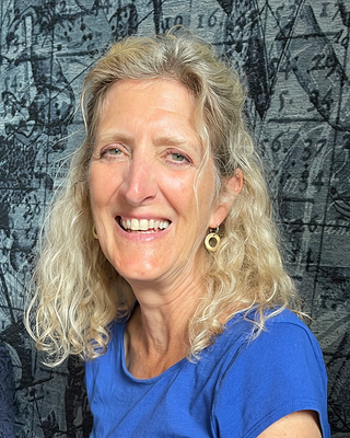 Photo of Licia Rando, Clinical Social Work/Therapist, MEd, MSW, LICSW