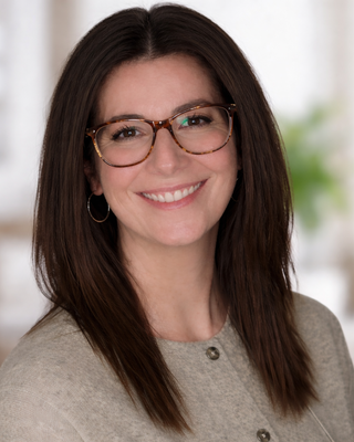 Photo of Louise Christie, Counsellor, MNCPS Acc.