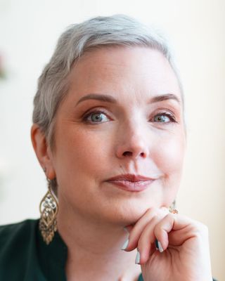 Photo of Cara Donahue, Clinical Social Work/Therapist, MA, LCSW, LICSW