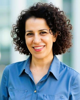 Photo of Dr. Yeganeh Jalaeian, Psychiatric Nurse Practitioner, DNP, PMHNP, FNP
