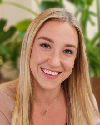 Photo of Bozhena Fedynets, Psychologist, MEd, RPsych