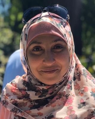 Photo of Rania Ahmed, Counsellor in Sydenham, VIC