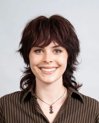 Photo of Elle Payette, Pre-Licensed Professional