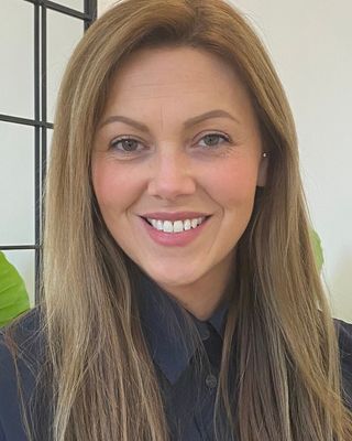 Photo of Jenna Krystal Wall, Psychotherapist, DCounsPsych, MBACP