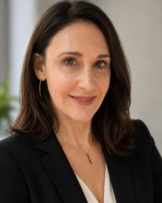 Photo of Dr. Elizabeth Merrill, Psychologist, PsyD, ABPP, CGP