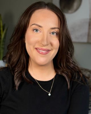 Photo of Allison Liliom, Registered Psychotherapist (Qualifying)