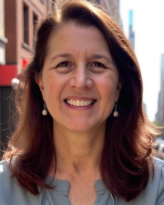 Photo of Elizabeth Harris, Marriage & Family Therapist Associate, MA, AMFT