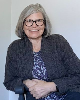 Photo of Cindy Holden, Clinical Social Work/Therapist, LCSW-C