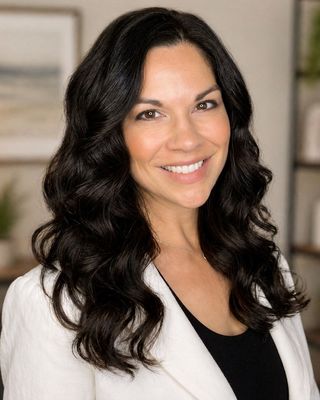 Photo of Tiffani Robinson, Counselor, LAC