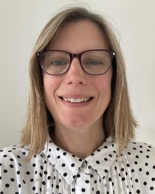Photo of Alice Bradford, Psychotherapist, MBACP