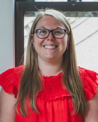 Photo of Zoé Petit-Voisine, Licensed Master Social Worker, LMSW-CC