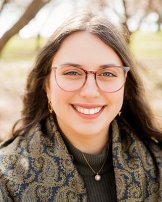 Photo of Mariel Farhi, Marriage & Family Therapist, LCMFT