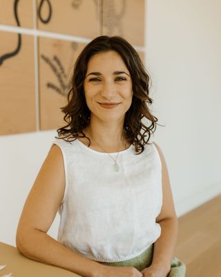 Photo of Danielle Miller, Marriage & Family Therapist Associate, AMFT