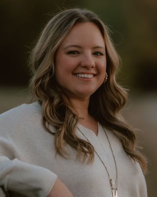 Photo of Chrisinda Hunter, Marriage & Family Therapist in Dickinson County, KS