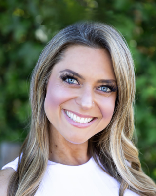 Photo of Alyssa Martinez, Marriage & Family Therapist, LMFT