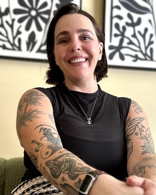 Photo of Nicole Collins, Marriage & Family Therapist, LMFT