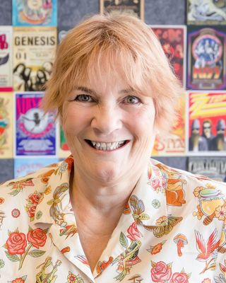 Photo of Leanne Williams - 3 Minds - Proudly Neurodivergent, Social Worker, AMHSW