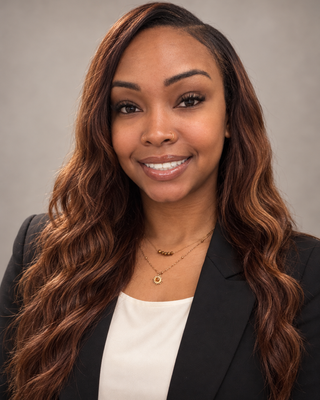 Photo of Shontira O. Summerhill, Clinical Social Work/Therapist, BS, LLMSW