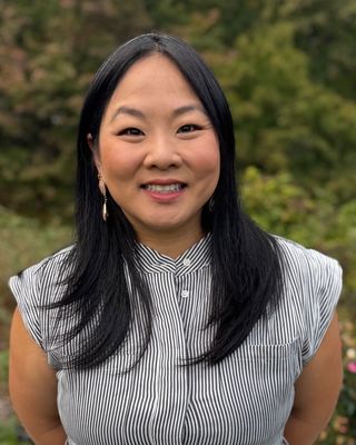 Photo of Dr. Jenny Zhen-Duan, Psychologist, PhD