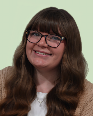 Photo of Chloe Burke, Registered Psychotherapist (Qualifying)