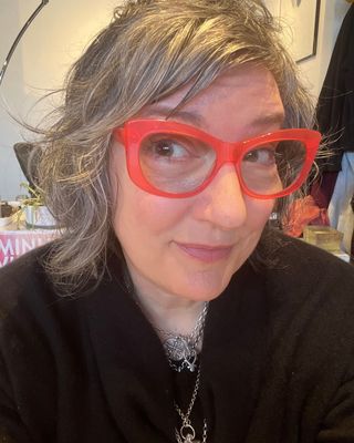 Photo of Amy DiGennaro, Marriage & Family Therapist, MFA, MA, LMFT, ATR, PSEP