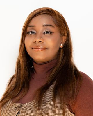 Photo of Aryrreon Douglass, Pre-Licensed Professional