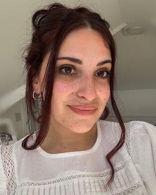 Photo of Leena Alkhabaz, Psychotherapist, MSc, MBACP