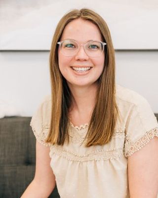 Photo of McKenzie Robertson, Clinical Social Work/Therapist, LCSW