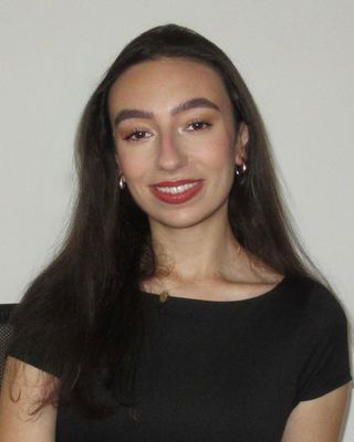 Photo of Amanda Perfetti - Amanda Perfetti | Anxiety, Self- Esteem & Stress , Registered Psychotherapist (Qualifying), BA