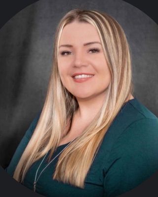 Photo of Shannon Seminario, Clinical Social Work/Therapist, MSW, LCSW