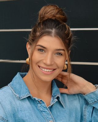 Photo of Payton Newby, Registered Psychotherapist (Qualifying), MACP